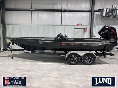 BOATZON | Lund 2075 ProV Bass XS 2025 BOATZON | Lund 2075 ProV Bass XS 2025