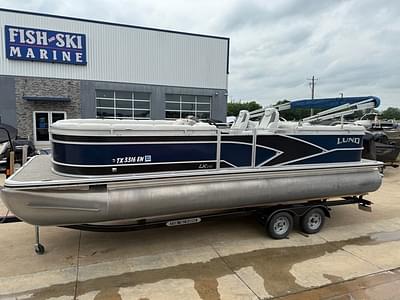 BOATZON | Lund LX240 TriToon 2018 BOATZON | Lund LX240 TriToon 2018