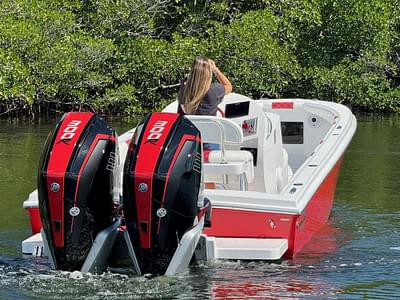 BOATZON | Magnum 27 Center Console 1986