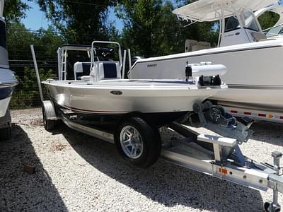 BOATZON | Mako 18 Pro Skiff Patriot Edition 2025 BOATZON | Mako 18 Pro Skiff Patriot Edition 2025