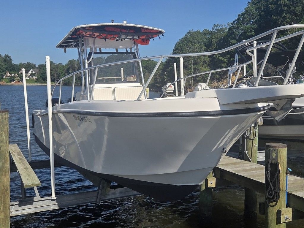 2001 Mako 282 CC - Sold Boat