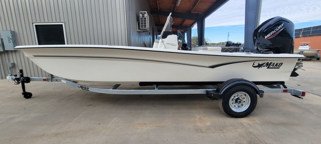 2023 Mako Pro Skiff 17 CC - Sold Boat