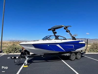 BOATZON | Malibu 22LSV Wakesetter