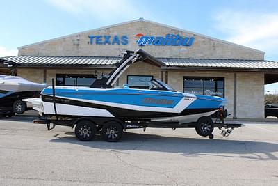 BOATZON | Malibu Boats 21 LX 2025