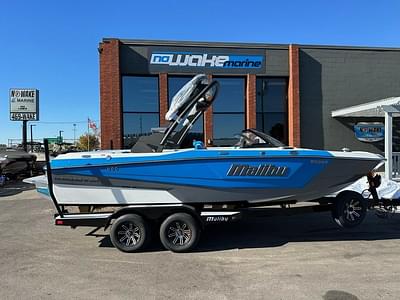 BOATZON | Malibu Boats 21 LX 2025