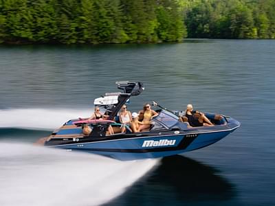 BOATZON | Malibu Boats 21 LX 2025