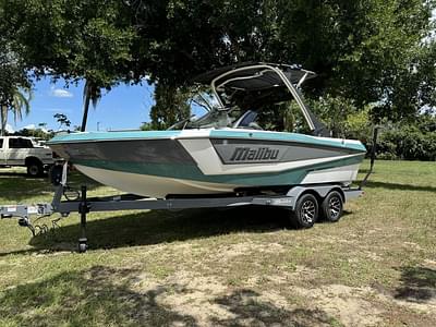 BOATZON | Malibu Boats 21 LX R 2024