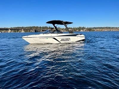 BOATZON | Malibu Boats 22 LSV 2022