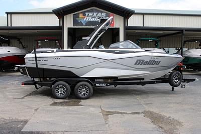 BOATZON | Malibu Boats 22 LSV 2023