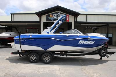 BOATZON | Malibu Boats 22 LSV 2023