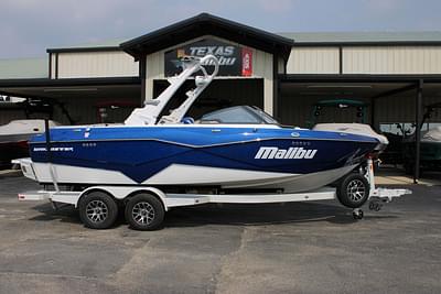 BOATZON | Malibu Boats 22 LSV 2023