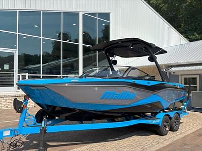 BOATZON | Malibu Boats 22 LSV 2025