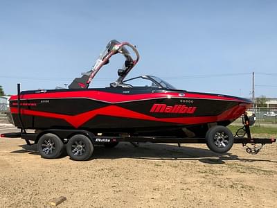 BOATZON | Malibu Boats 22 LSV 2025