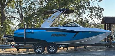 BOATZON | Malibu Boats 22 VLX 2017