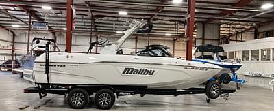 BOATZON | Malibu Boats 23 LSV 2021