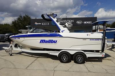 BOATZON | Malibu Boats 23 LSV 2022