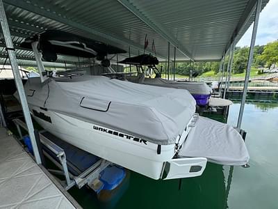 BOATZON | Malibu Boats 23 LSV 2024