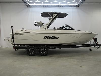 BOATZON | Malibu Boats 23 LSV 2025