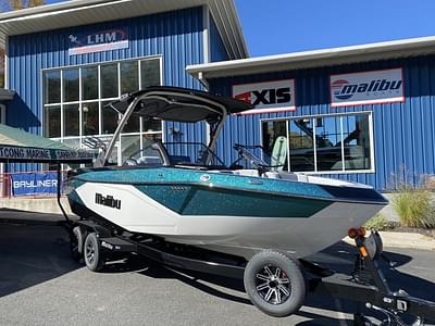 BOATZON | Malibu Boats 23 LSV 2025