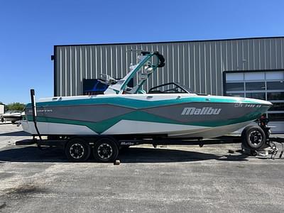 BOATZON | Malibu Boats 25 LSV 2022 BOATZON | Malibu Boats 25 LSV 2022