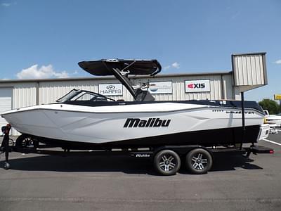 BOATZON | Malibu Boats 26 LSV 2023