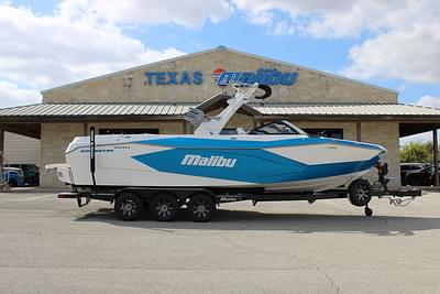 BOATZON | Malibu Boats 26 LSV 2025