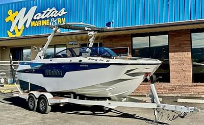 BOATZON | Malibu Boats M220 2023