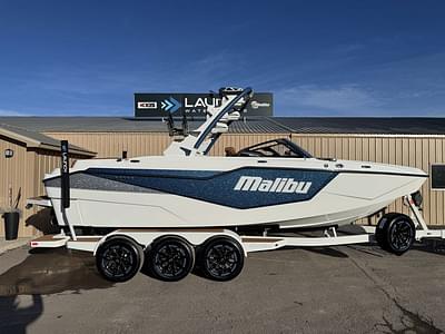 BOATZON | Malibu Boats M230 2025 BOATZON | Malibu Boats M230 2025