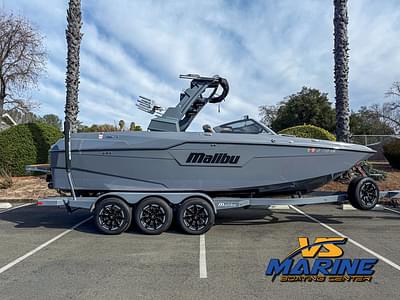 BOATZON | Malibu Boats M240 2021