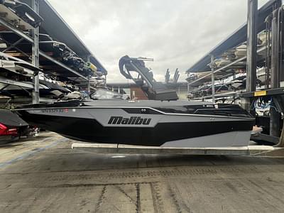 BOATZON | Malibu Boats M240 2023