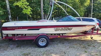 BOATZON | Malibu Boats Response LX 2000
