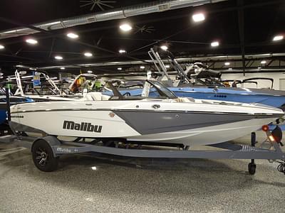 BOATZON | Malibu Boats TXi MO 2025