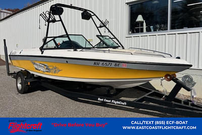 BOATZON | Malibu Boats Wakesetter VLX 2000 BOATZON | Malibu Boats Wakesetter VLX 2000