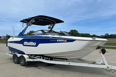 BOATZON | Malibu M220 2021