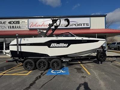 BOATZON | Malibu M220 2021 BOATZON | Malibu M220 2021