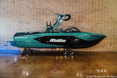 BOATZON | Malibu Wakesetter Lsv 23 2025 BOATZON | Malibu Wakesetter Lsv 23 2025