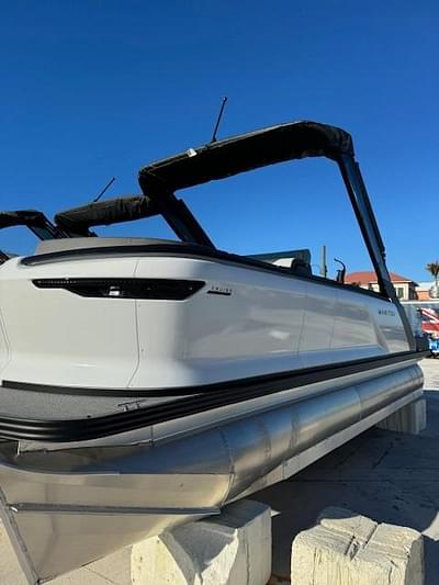 BOATZON | Manitou 22 Cruise Max Switchback 2024