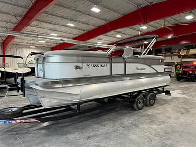 BOATZON | Manitou 230 OASIS 2021