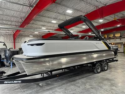 BOATZON | Manitou 24 Explorer 2024