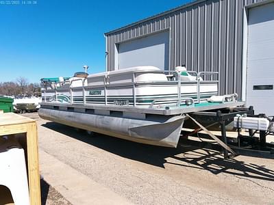 BOATZON | Manitou 24 Oasis 2000