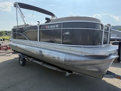 BOATZON | Manitou Aurora 20 w trailer 2016 BOATZON | Manitou Aurora 20 w trailer 2016