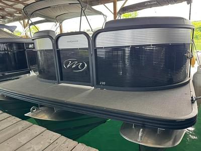 BOATZON | 2022 Manitou Aurora LE RF VP BOATZON | 2022 Manitou Aurora LE RF VP