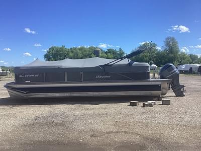 BOATZON | Manitou RF 25 Oasis SHP 575 2021