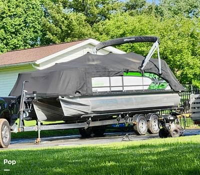 BOATZON | Manitou Xplode 23 SRS SHP BOATZON | Manitou Xplode 23 SRS SHP