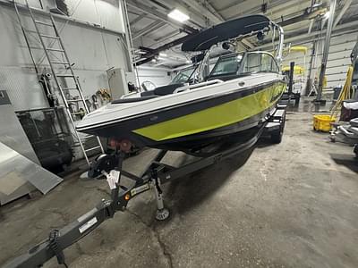 BOATZON | MasterCraft 21 2021