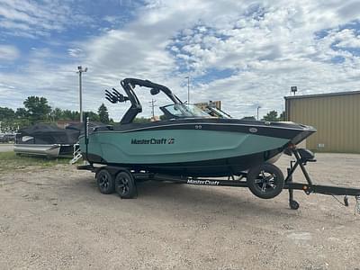 BOATZON | MasterCraft 22 2024