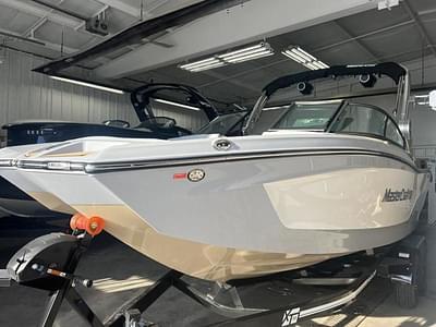 BOATZON | MasterCraft 22 2024