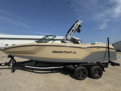 BOATZON | MasterCraft 22 2025