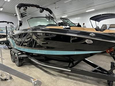 BOATZON | MasterCraft 22 2025