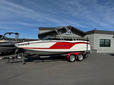 BOATZON | MasterCraft NXT 22 2017